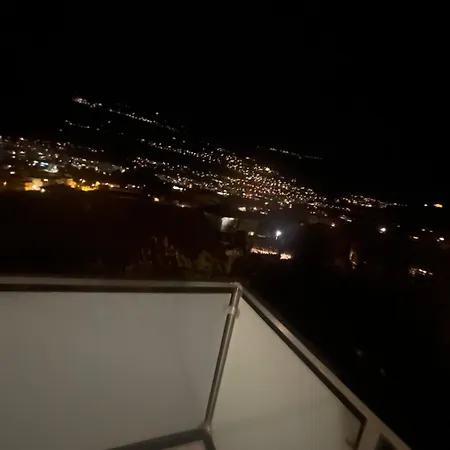 아파트 Le Rocher *